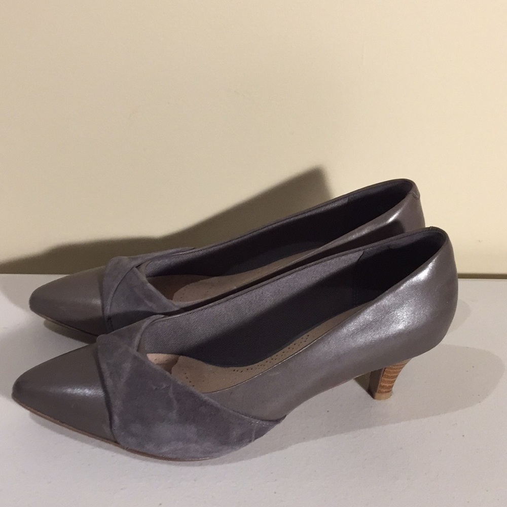 Collections by Clark Cushion Soft Heels Size 8